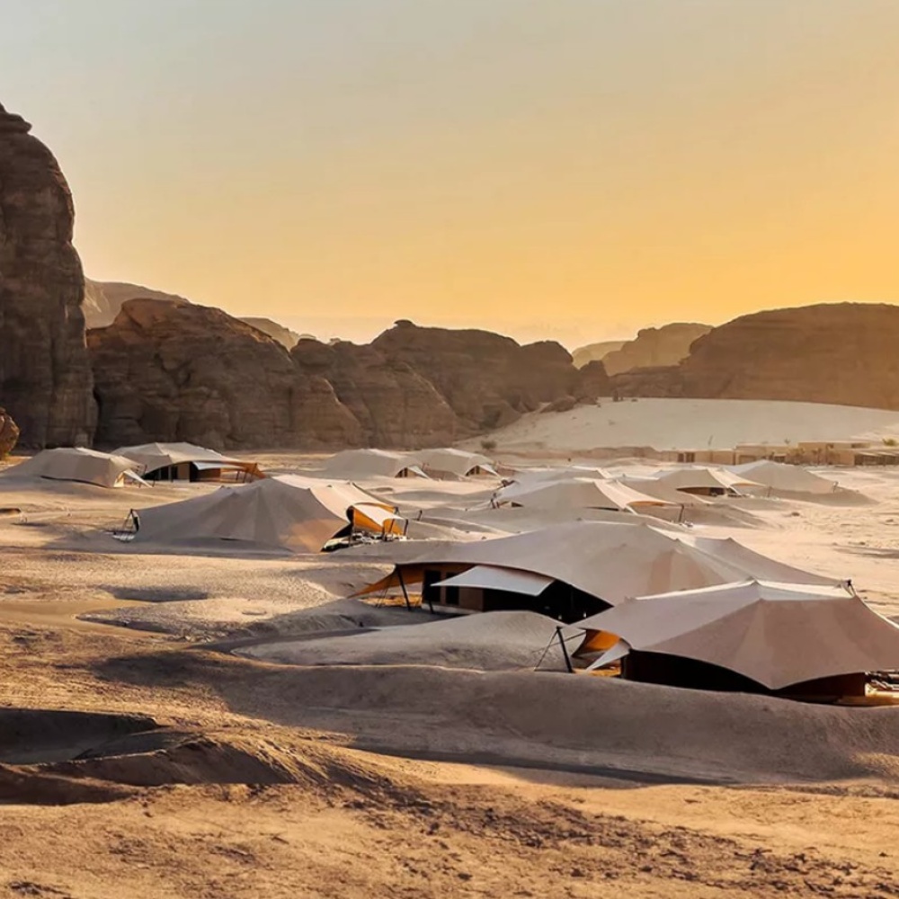 منتجعات العُلا في دليل ميشلان 2025.. حيث تتلاقى الفخامة بالتراث في تجربة استثنائية