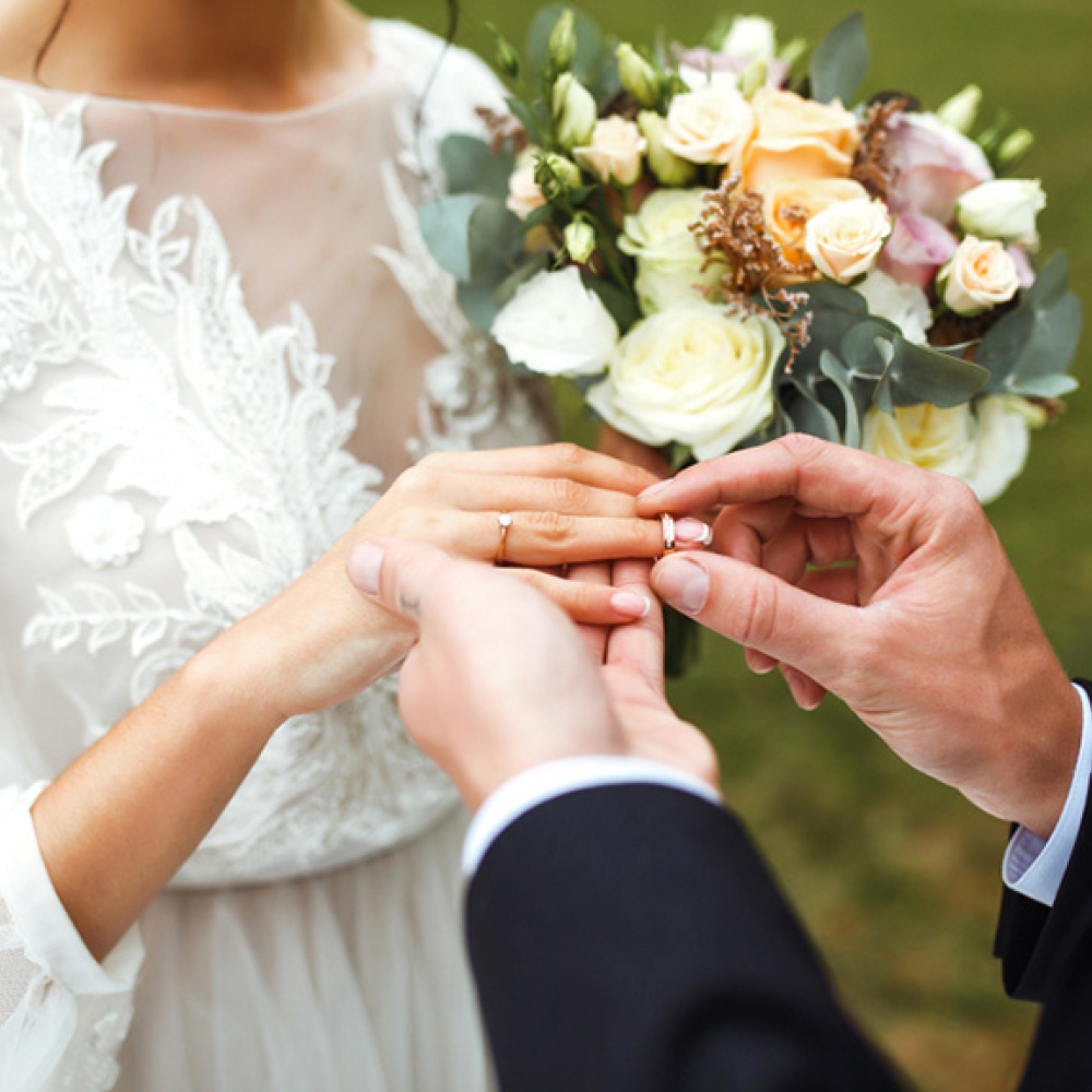 أجمل عبارات تهنئة زواج للعروس