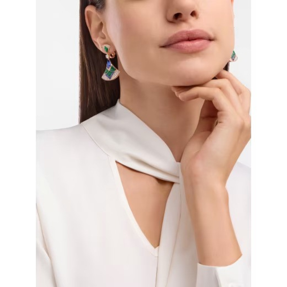 أقراط مرصعة بالأحجار من Bvlagari