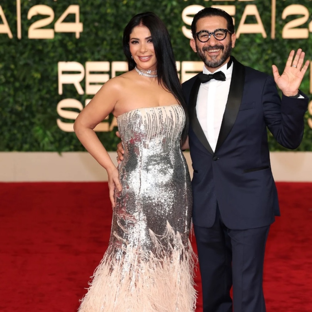 احمد حلمي يندم على سنوات اضاعها من دون زواج