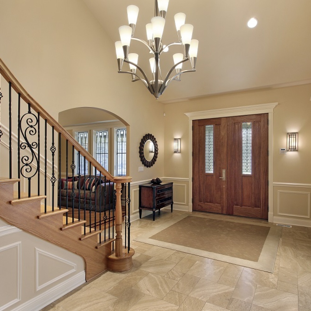 الإضاءات المناسبة قادرة على تحويل ممر المنزل إلى مشهد ساحر