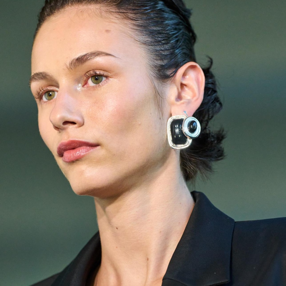 اكتشفي مع هي العلاقة بين الإجهاد النفسي وضعف حاجز الجلد وكيفية وقايته