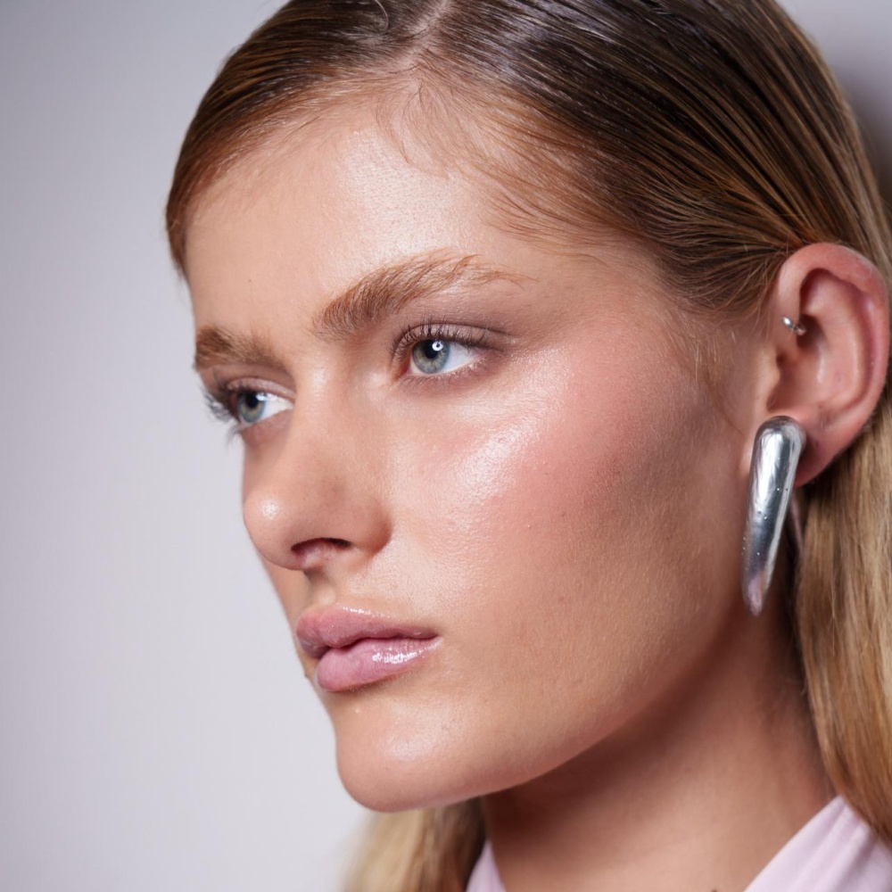  رحلة حسية لا تفوتكِ تحويل التدليك الذاتي إلى طقس متكامل