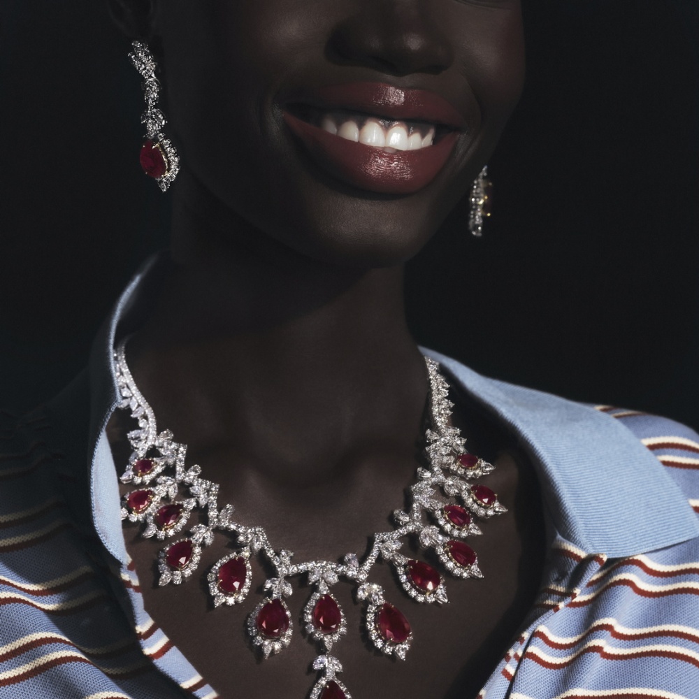 مجوهرات دار Amwaj