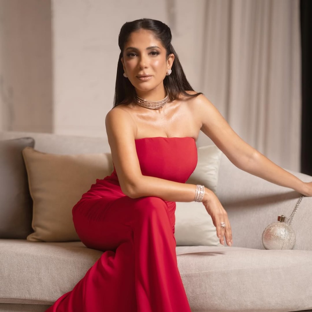 كيف كشفت منى زكي عن جوانب جديدة في دورها كأم؟