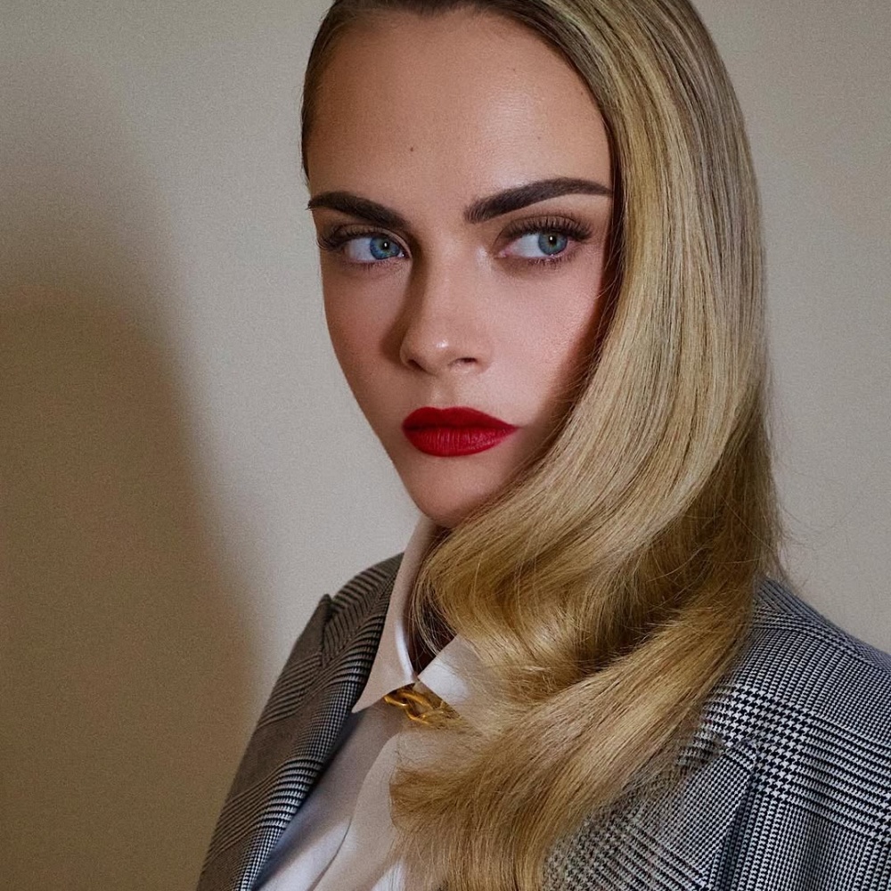 كارا ديليفين صورة من انستغرام RENATO CAMPORA