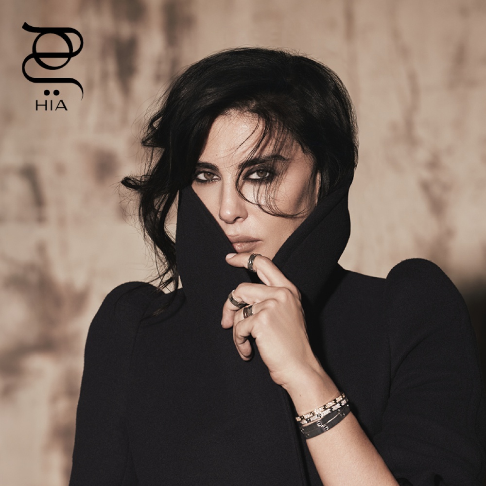 نادين لبكي نجمة عدد مجلة هي