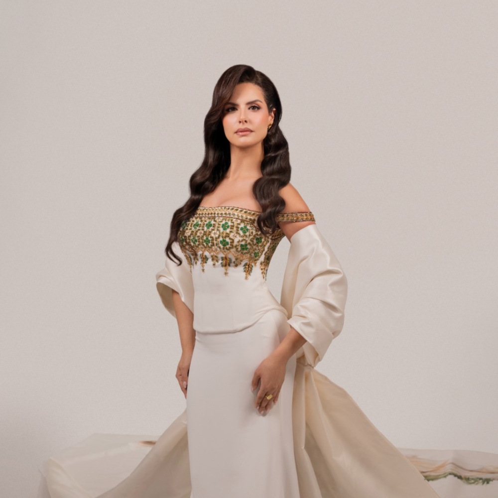 صور حصرية لـ"هي" لإطلالة نادين أيوب بالزيّ التقليدي من تصميم نيفين القاضي 