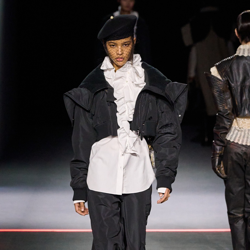 الأنوراك الرياضي تصميم أساسي لإطلالاتك هذا الموسم