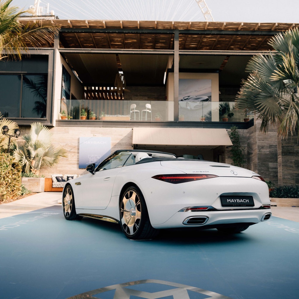 مرسيدس-مايباخ SL 680 Monogram Series تعيد تعريف مفهوم الفخامة المفتوحة