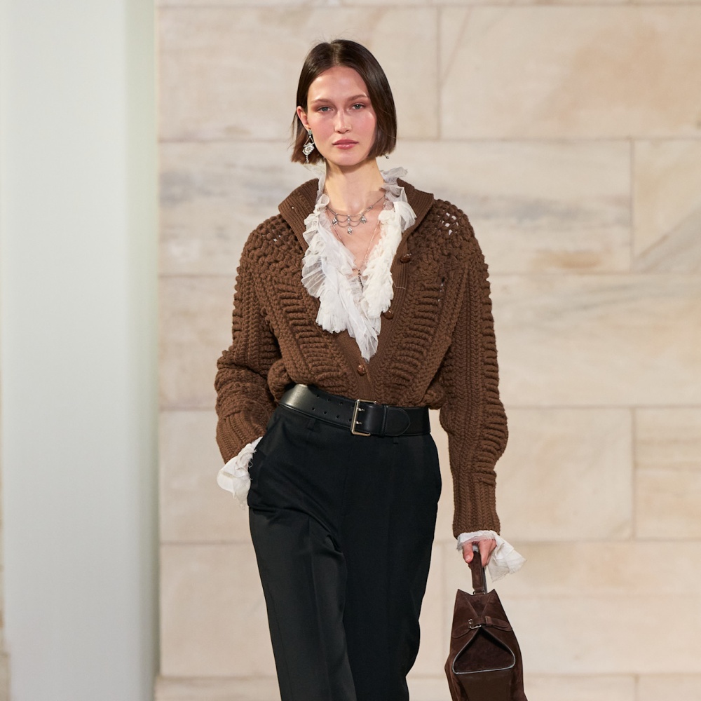 تنسيق الأسود مع البني من Ralph Lauren