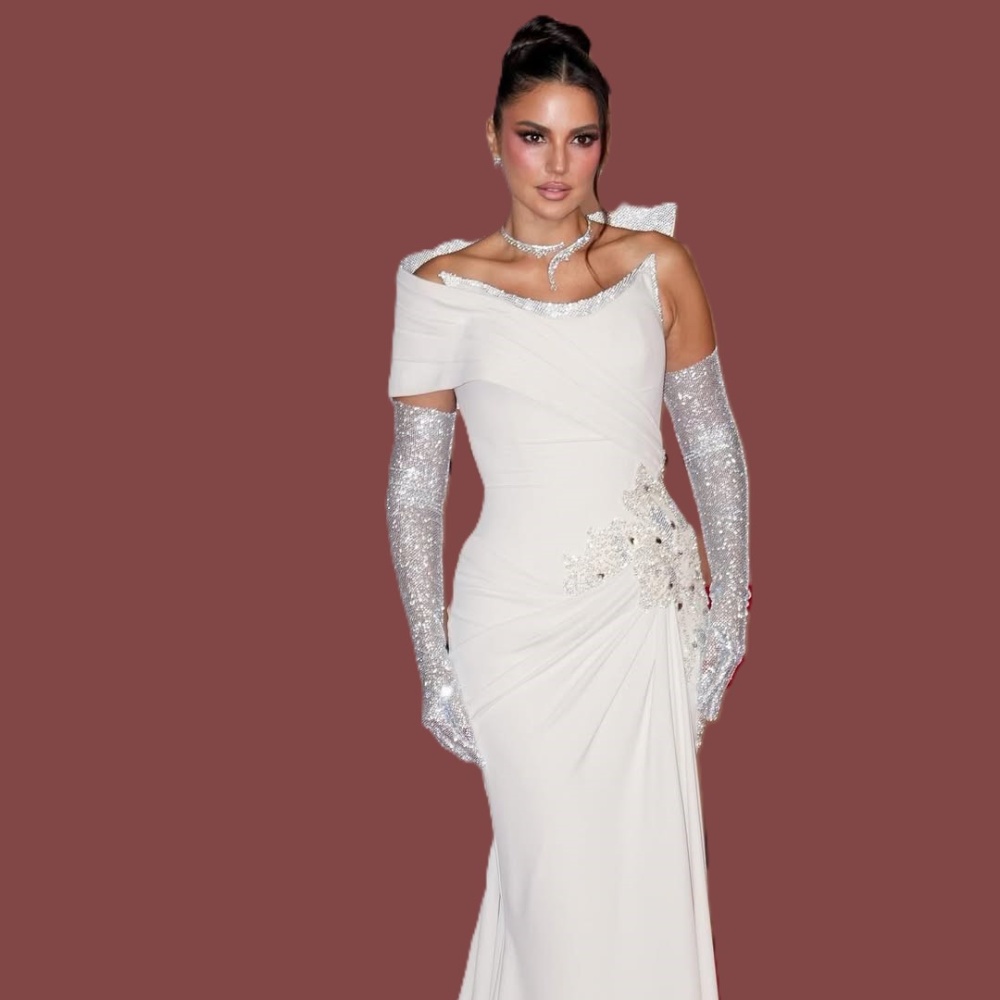 فستان ابيض من درة التونسية في مهرجان القاهرة السينمائي