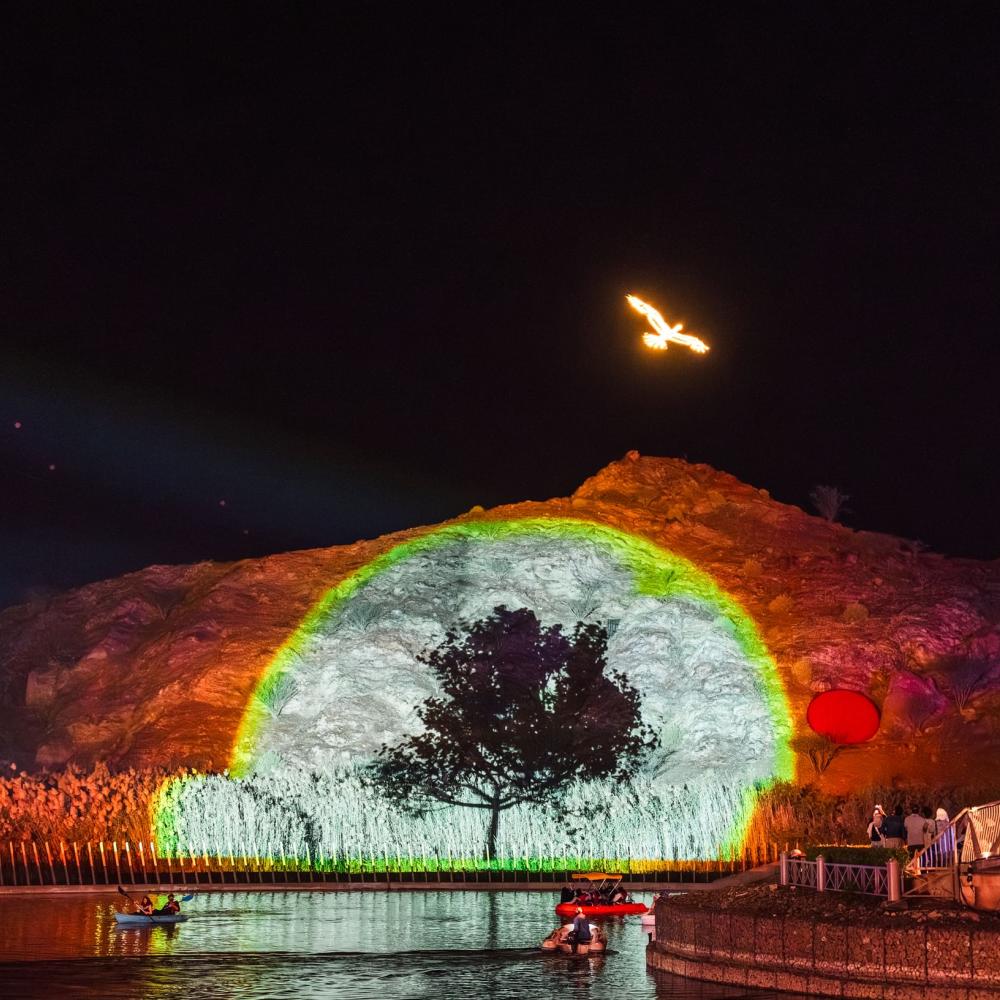 شتاء حتّا كما لم تعرفيه من قبل… 8 تجارب استثنائية بين الجبال والبحيرات