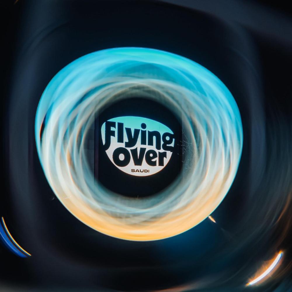 من السماء تُروى الحكاية.. كل ما تريدون معرفته عن تجربة التحليق «Flying Over Saudi» في موسم الرياض