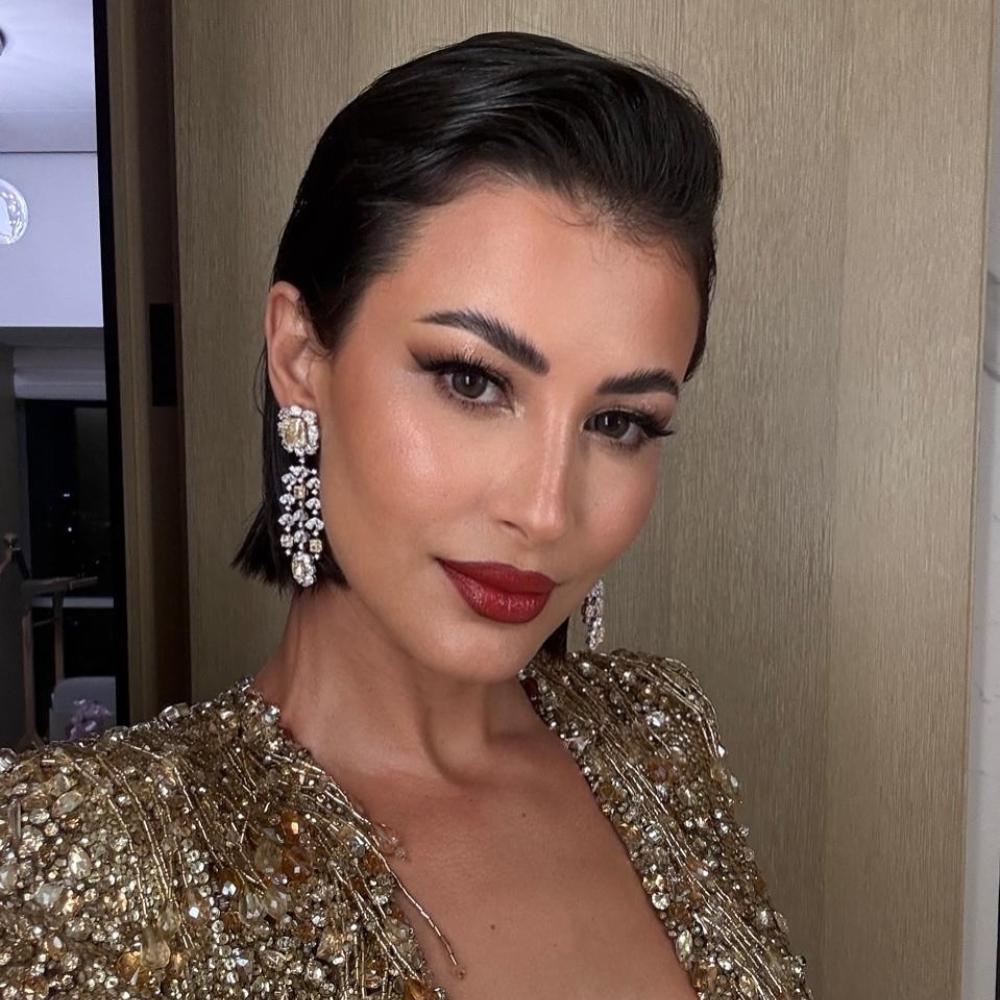 ريم سعيدي بأحمر شفاه قوي