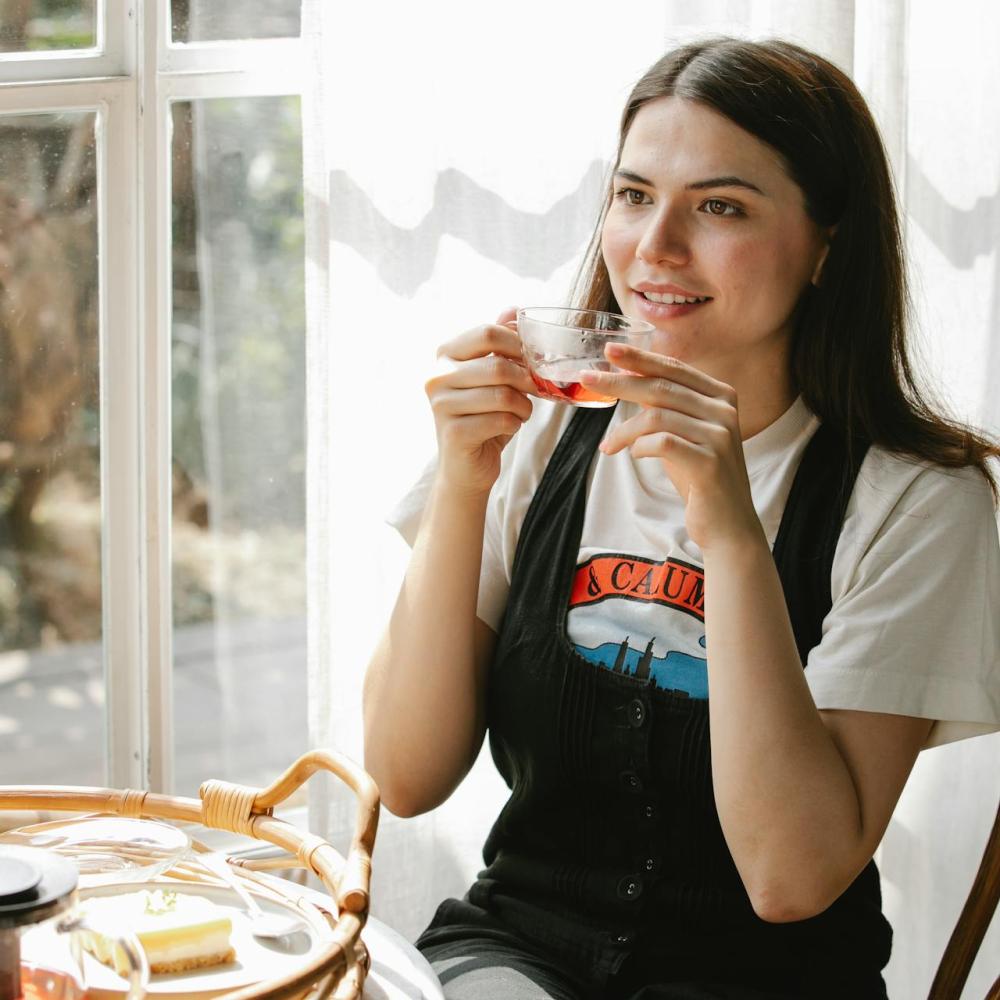 المشروبات الحارقة للدهون عامل مساعد وليس حلًا سحريًا.. إليكِ أفضلها