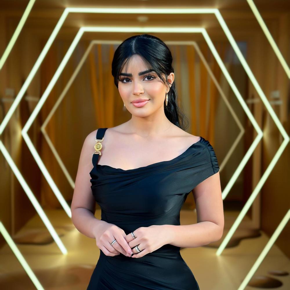 ميلا الزهراني سفيرة دار مجوهرات بوشرون تتصدر الترند 