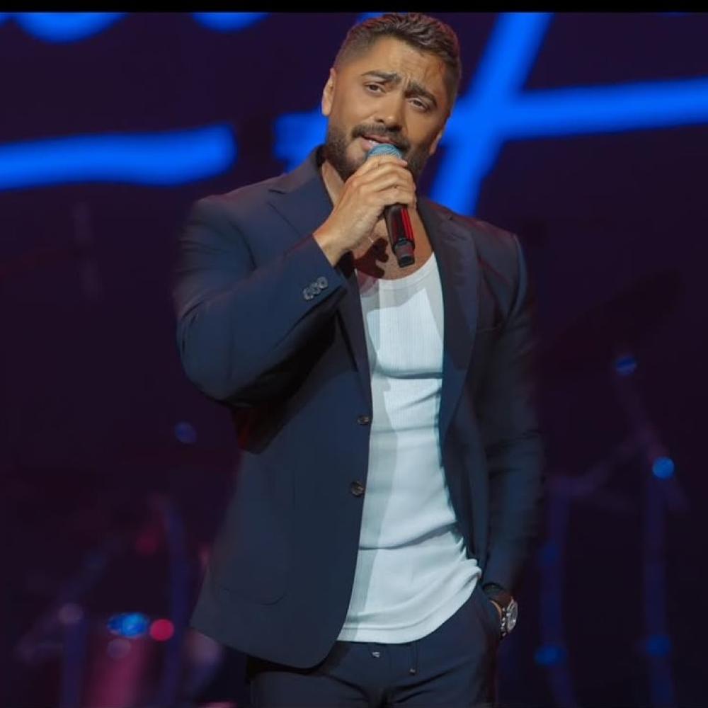 قلق واسع بسبب الأزمة الصحية لـ تامر حسني