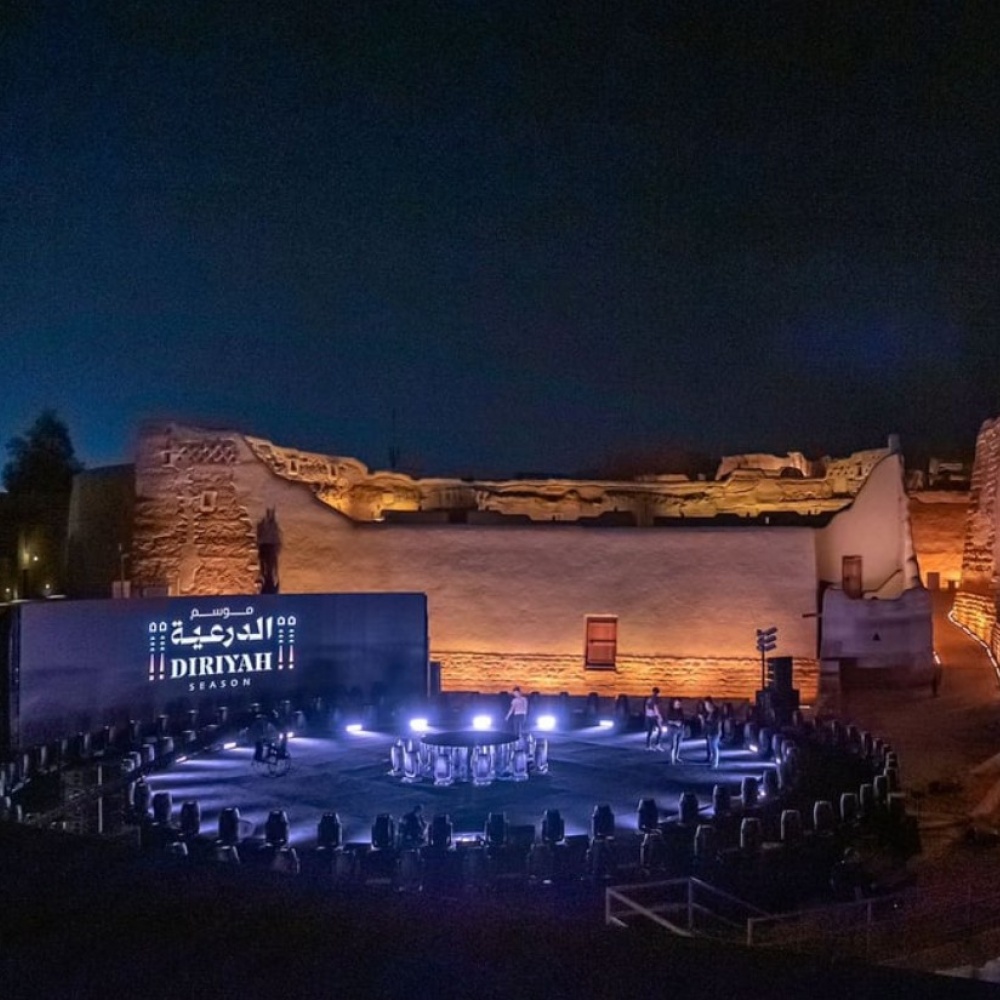 تجارب لا تُنسى في موسم الدرعية.. رحلة بين التاريخ والضيافة والفنون تحت شعار "عزّك وملفاك"