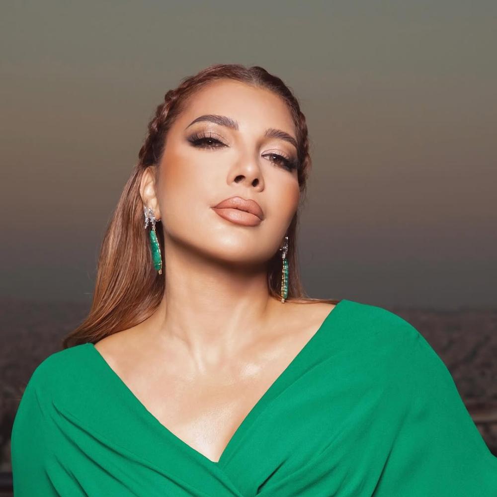 النجمة اصالة صورة من انستغرامها