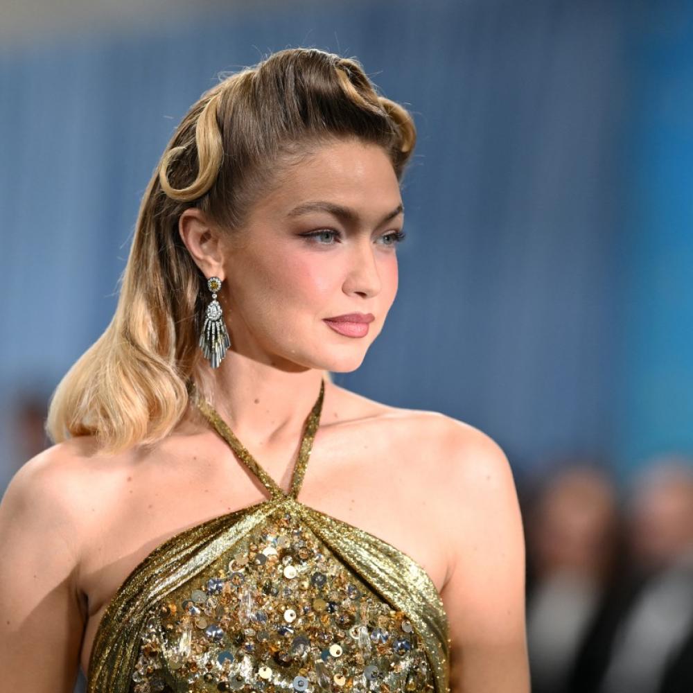 تسريحات شعر ريترو طويل وهندسي بأسلوب جيجي حديد