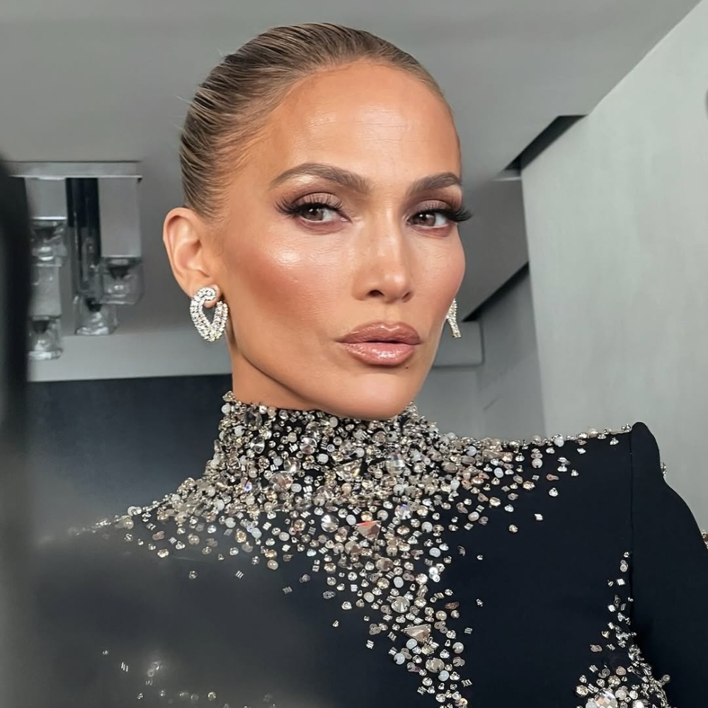 جينيفر لوبيز بتقنية الـBlonzing