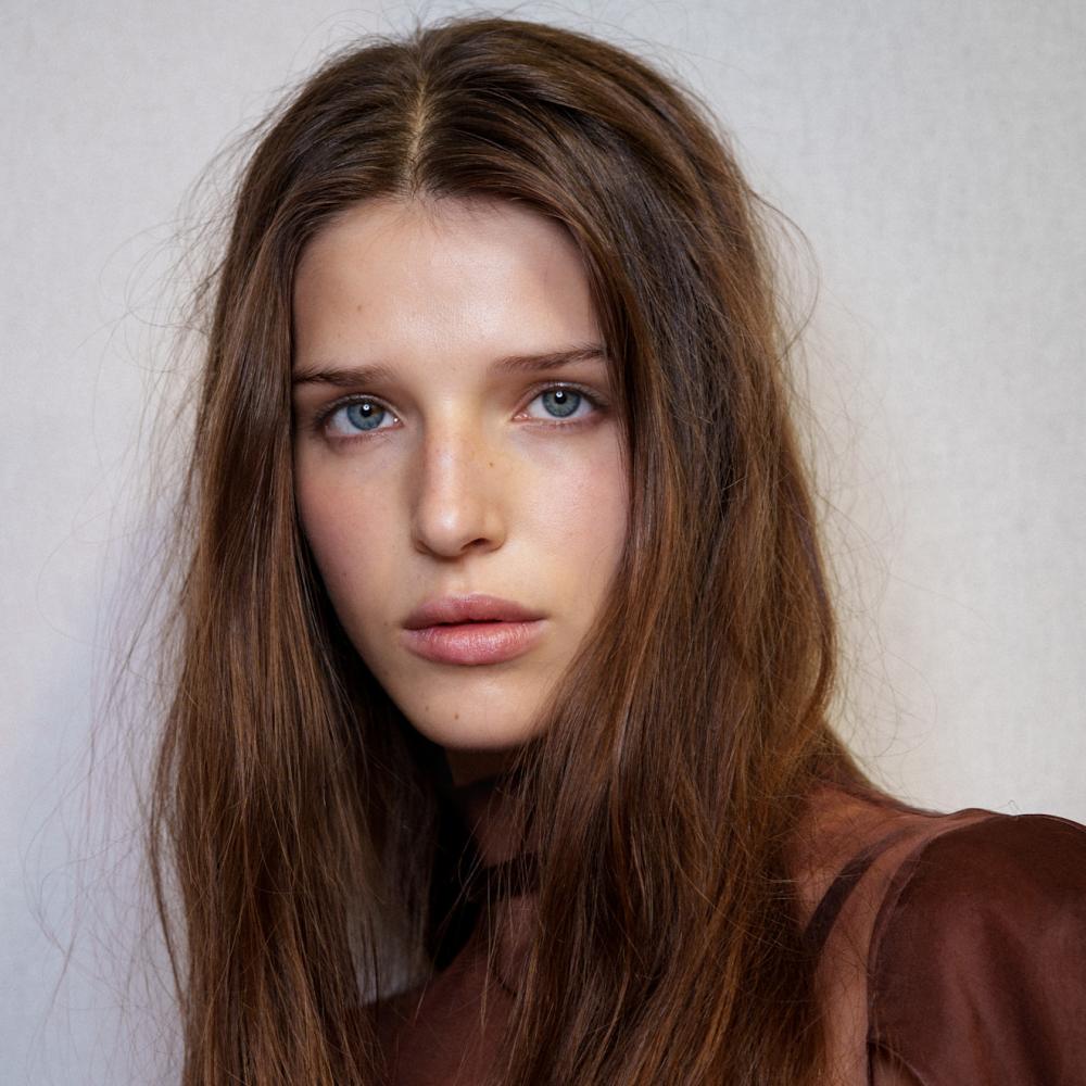 أي تقنية تمنحك مظهر الشعر الانسيابي قبل المناسبات