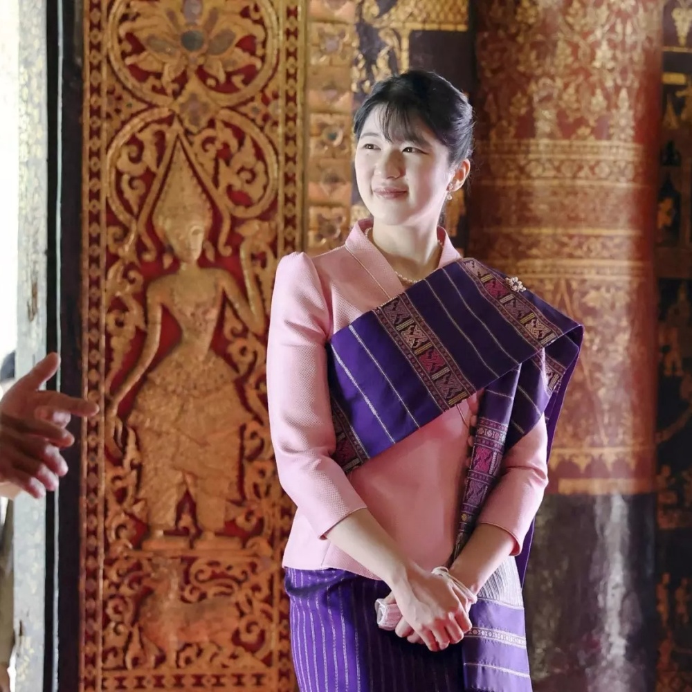 تغيير الدستور الإمبراطوري وتنصيب الأميرة أيكو