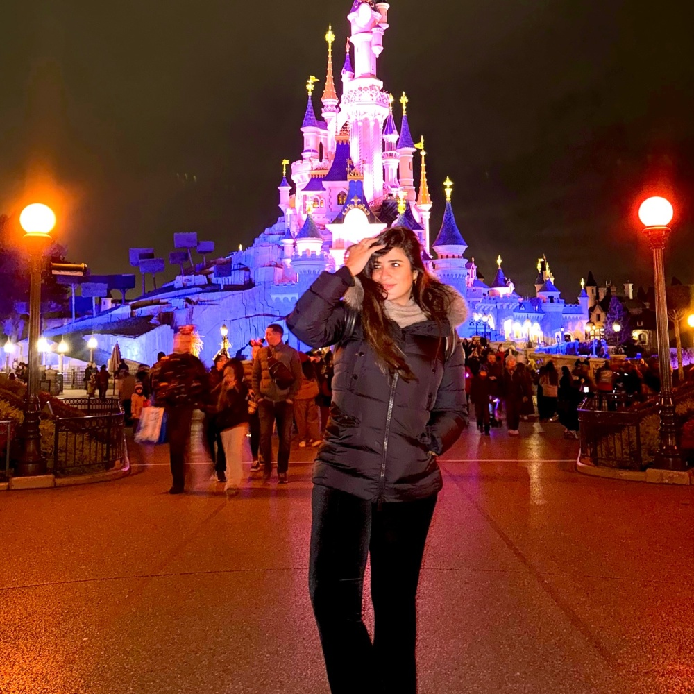 ياسمين عبد العزيز 