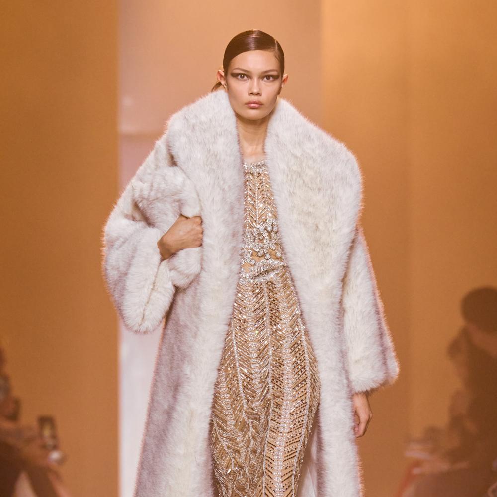 اطلالة من Elie Saab