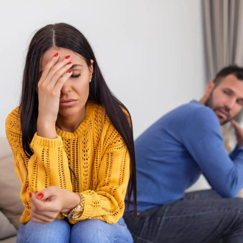 كيف أتعامل مع رجل السرطان عندما يتجاهلني؟
