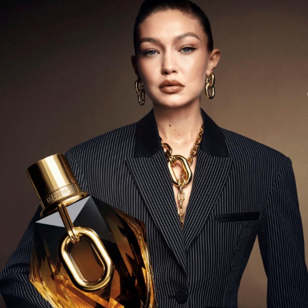 النجمة جيجي حديد