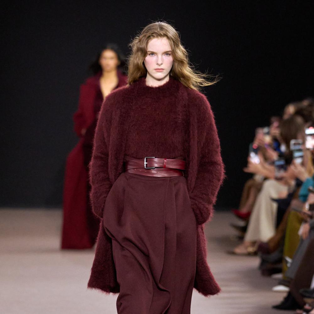 إطلالة مونوكروم من Max Mara