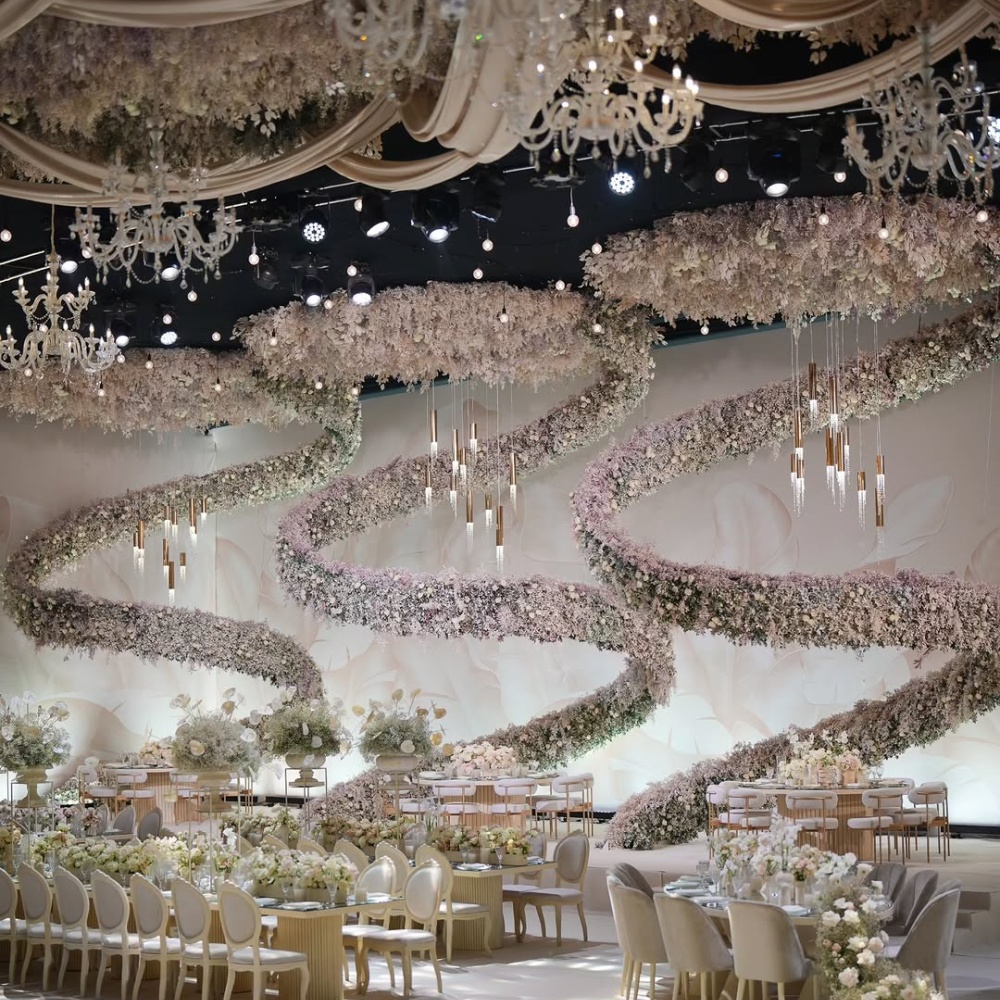 لوحة ألوان ديسمبر من تنظيم فادي فتوح