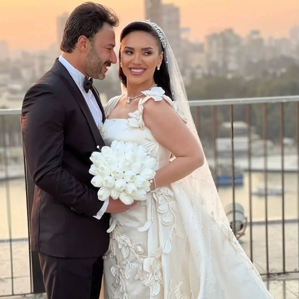 مي فاروق في يوم زفافها