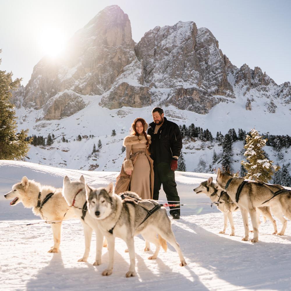 ركوب الزلاجات التي تجرها الكلاب