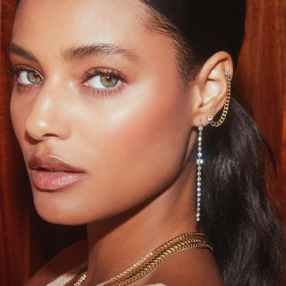 أقراط من  Anita Ko