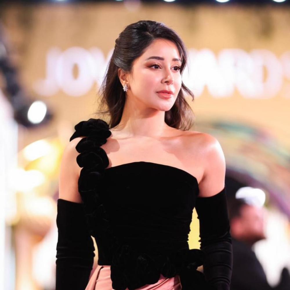 الجمال السعودي يتألق: إطلالات نجمات السعودية في Joy Awards 2026