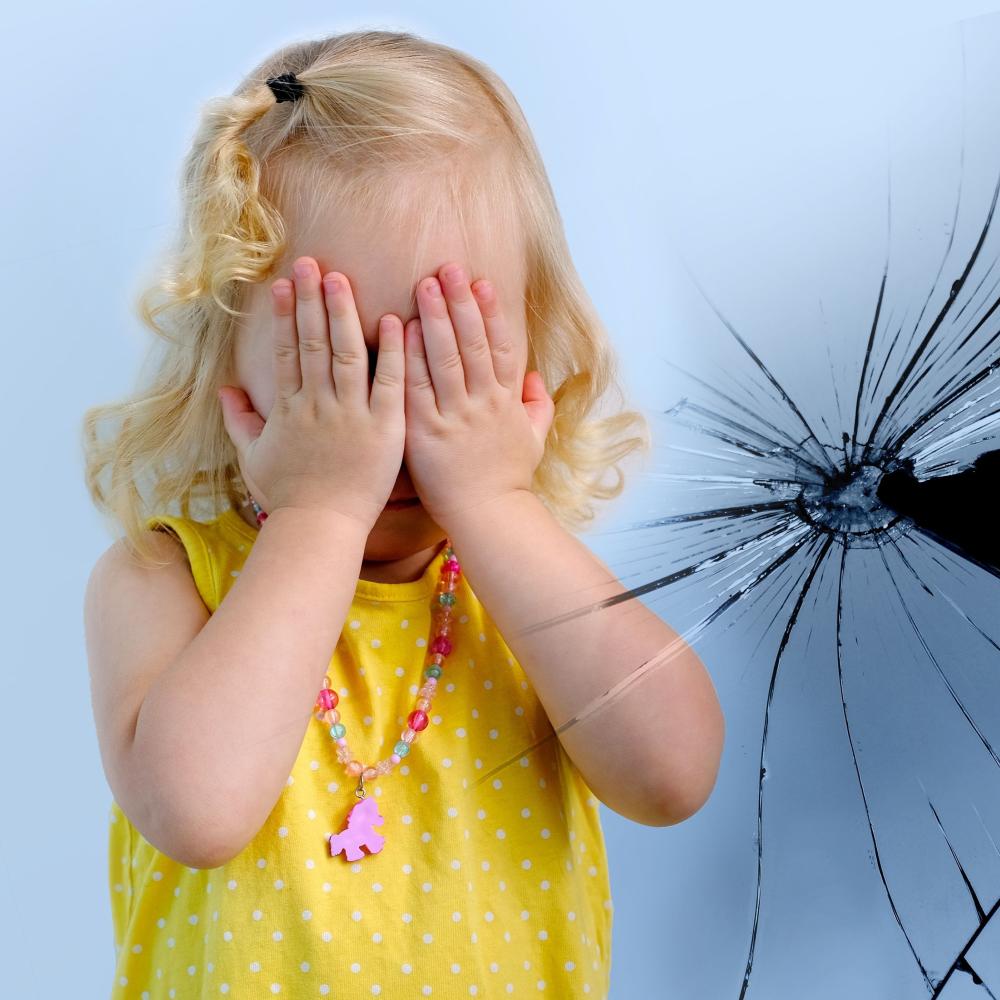 الخجل عند الأطفال قد يكون مرحلة وليس صفة في بعض الأحيان