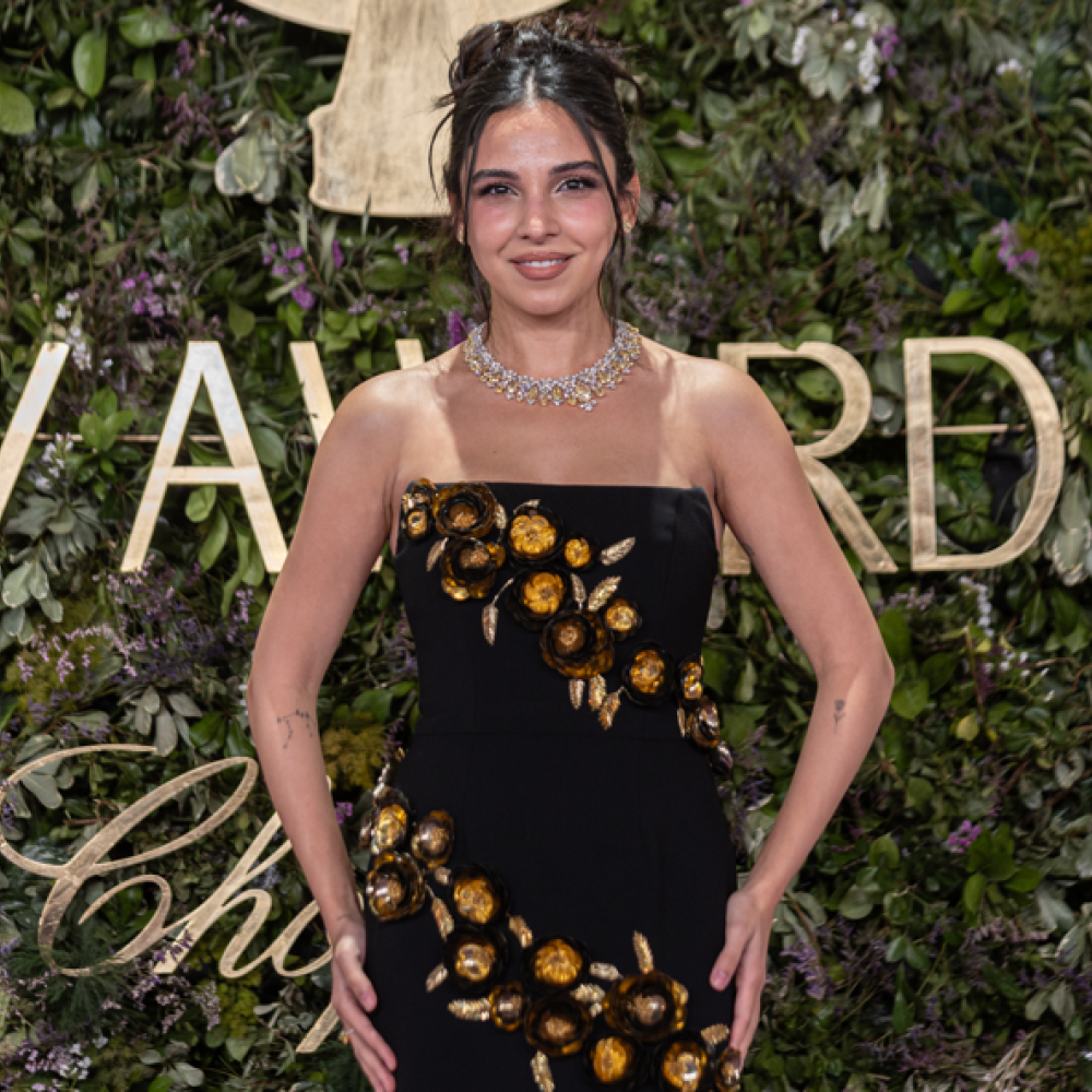 دور المجوهرات العالمية تضع بصمتها على إطلالات مجوهرات نجمات جوي اوورد 2026