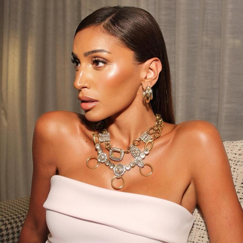 دينا الشربيني بطلة مسلسل لا ترد ولا تستبدل