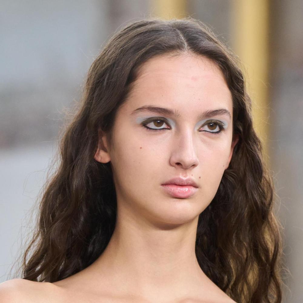 وصفة طبيعية مستوحاة من روتين الملكة كليوباترا لبشرة ناعمة مدى الحياة.. اعتمديها