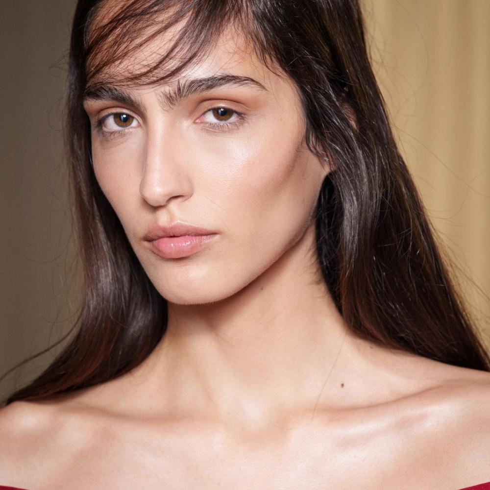 قصّة سرّ منسي للعناية بالبشرة والشعر.. إليكِ فوائده وأفضل وصفاته الطبيعية