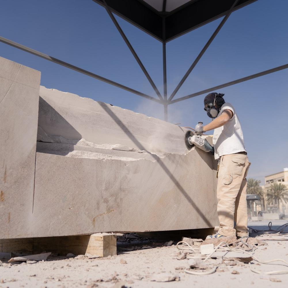 ملتقى طويق للنحت 2026 يُطلق برنامجًا ثقافيًا نابضًا بالحياة