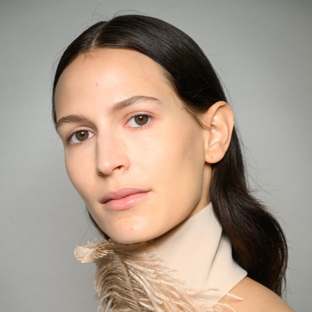 السيليكون أم شريط السيليكون للندوب أيهما أفضل للتجاعيد أثناء النوم