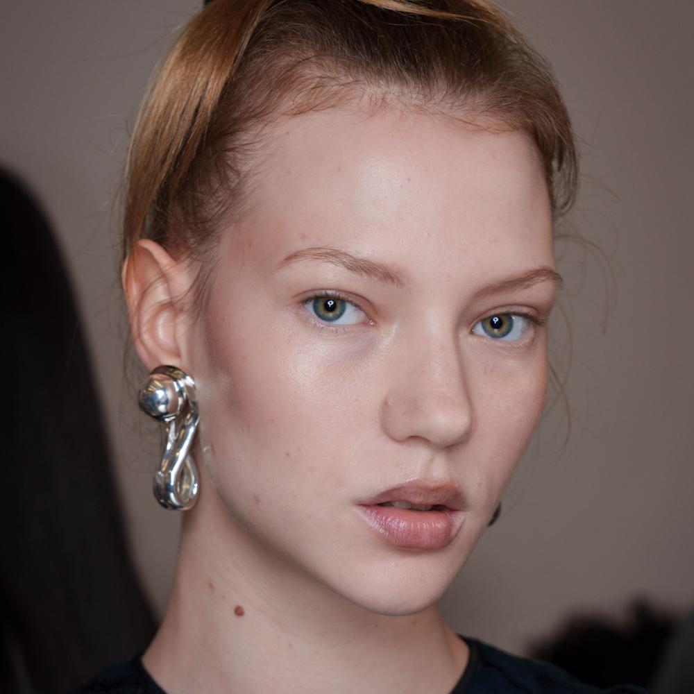  فوائد الزبادي للبشرة