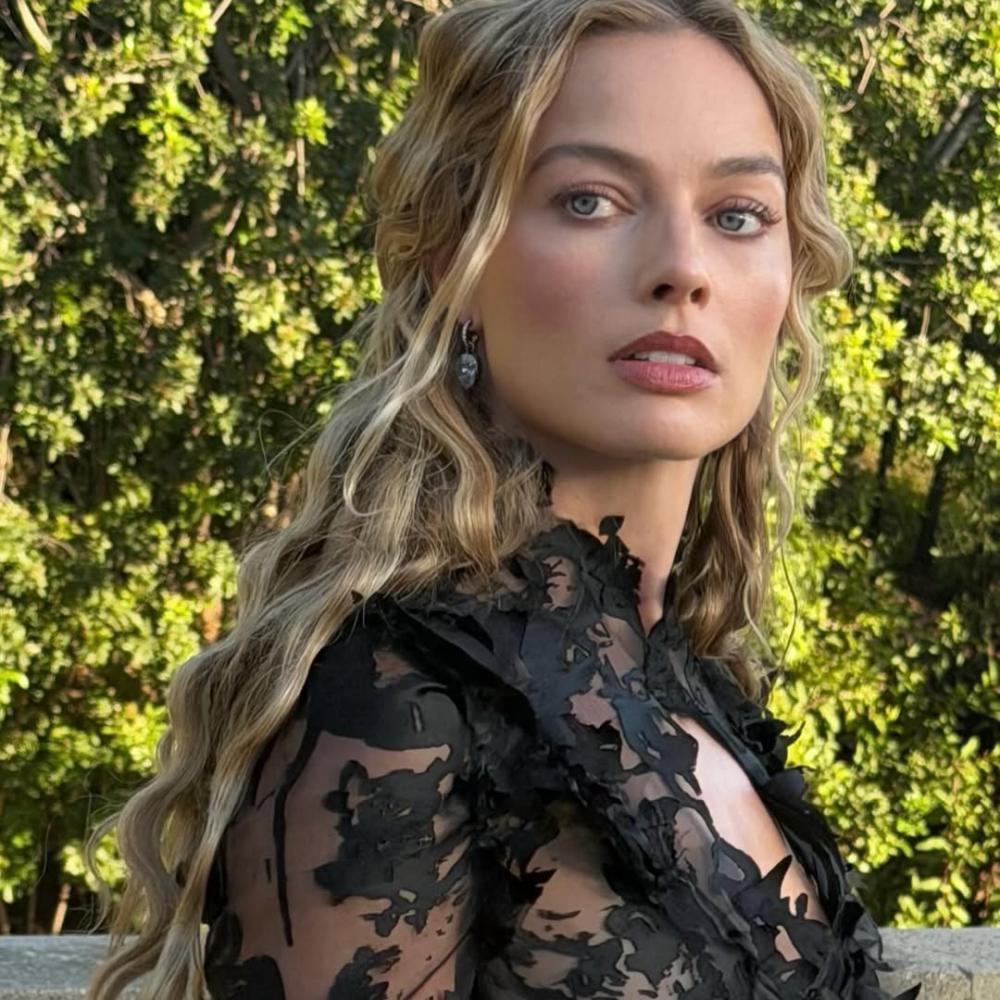  مارغو روبي صورة من انستغرام Bryce Scarlett