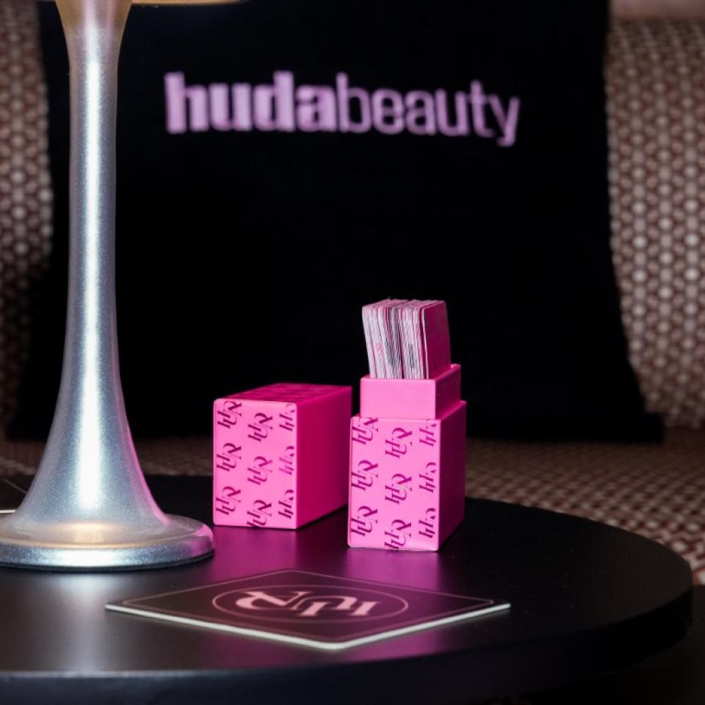 هدى بيوتي تحتفل بإطلاق بودرة Easy Bake Pressed Powder