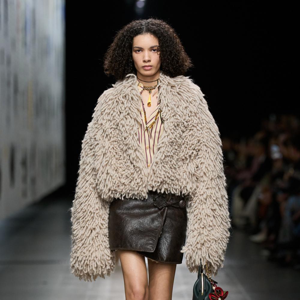 تنورة جلدية قصيرة من Etro 