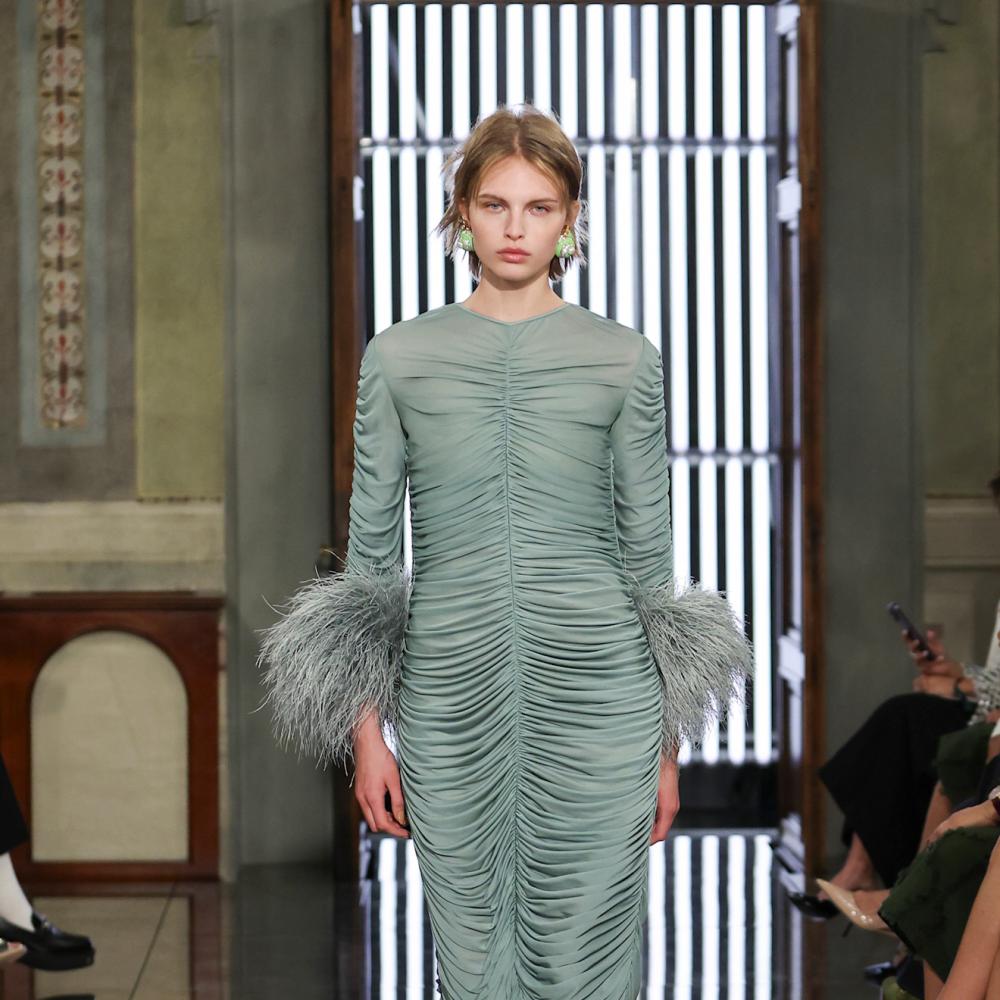 فستان ميدي من غوتشي 